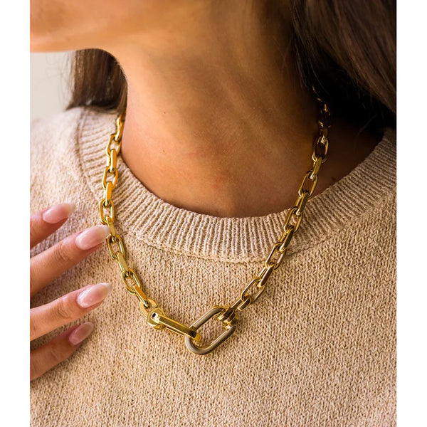 ZAG Avenir Necklace