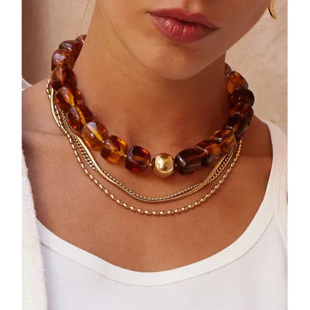 ZAG Beaded Short Necklace