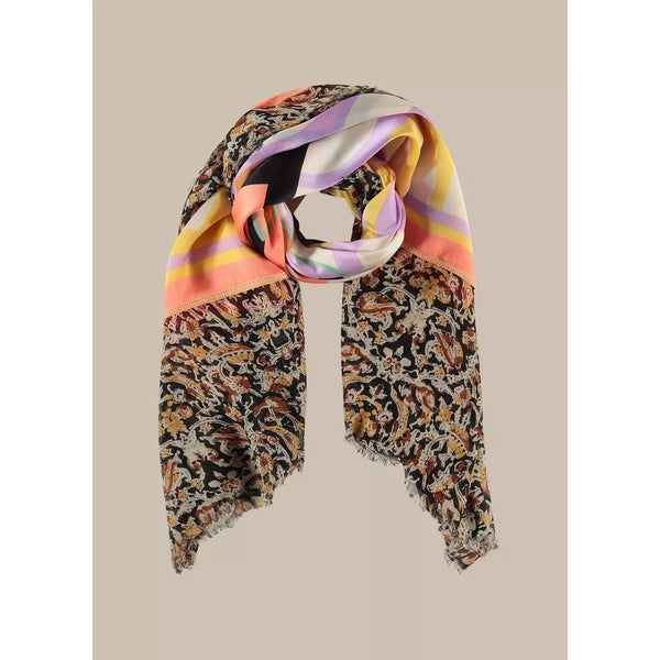 This batik-print scarf has two contrasting prints in fresh spring shades